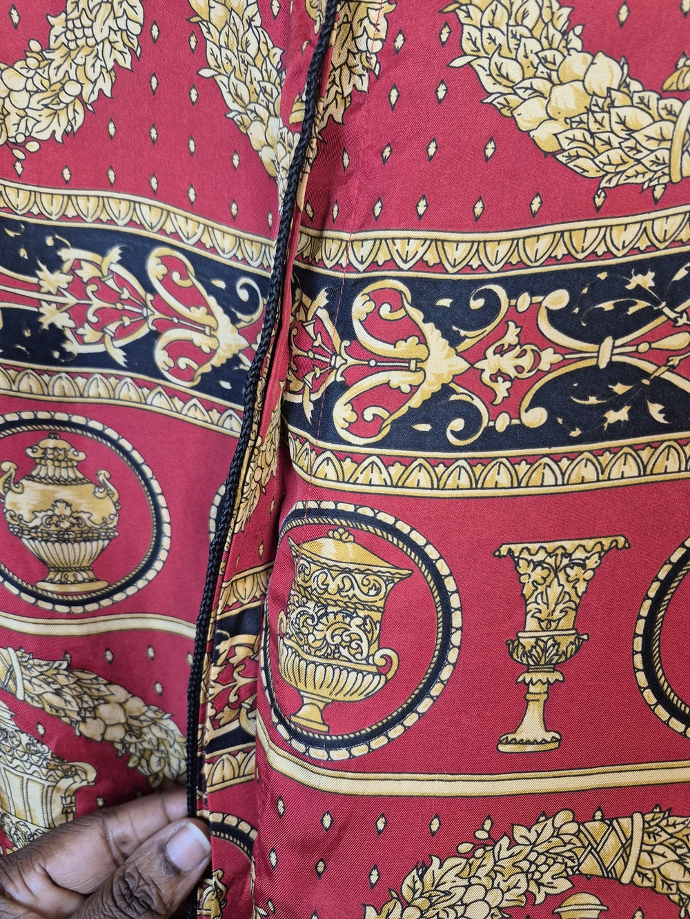 Studio Silk 100% Silk Vintage Baroque Urn Print Blouse Red Gold 20W - Picture 4 of 9